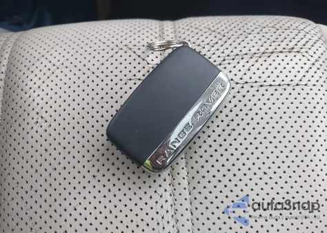 2017 Land Rover Range Rover 5.0L V8 Supercharged from USA, damaged, VIN SALGS2FE7HA353681